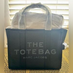 Marc Jacobs Medium Leather Tote Bag